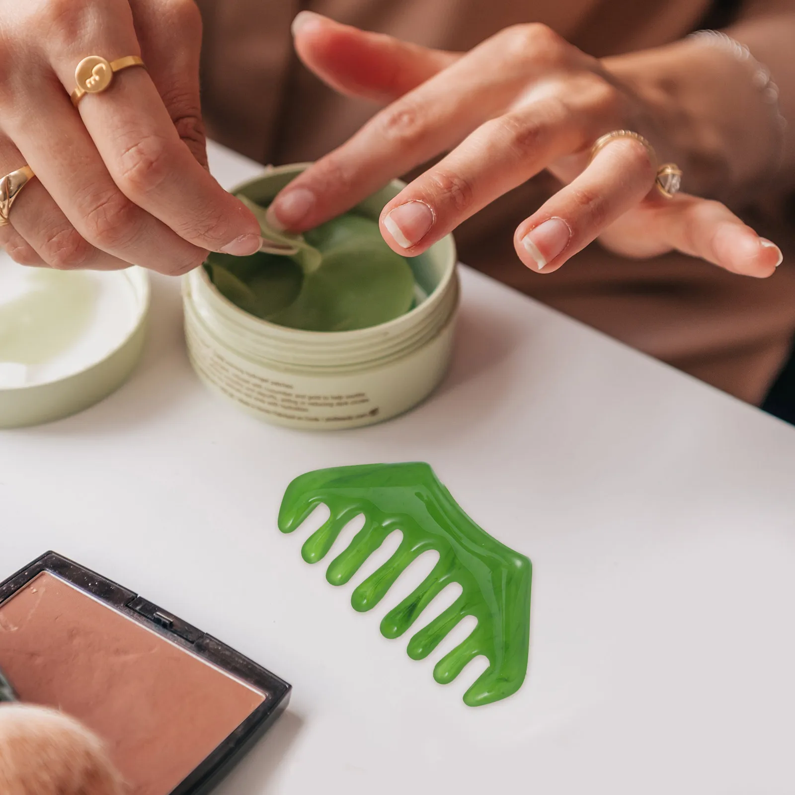 2pcs Acupoint Comb Jade Wide Tooth Scalp Massage Tool Portable Head Relaxation Comb For Hair Scalp Caring Travel Pocket Massager
2pcs Acupoint Comb Jade Wide Tooth Scalp Massage Tool Portable Head Relaxation Comb For Hair Scalp Caring Travel Pocket Massager
