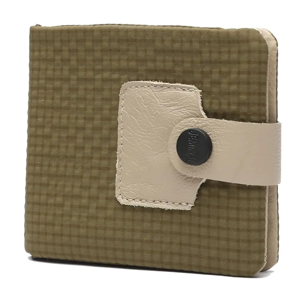 Free ShippingSlim Bright Textured Wallet Nylon Outdoor Travel Soft Light Weight Leather Buckle Bifold Wallet with Multiple Card
Free ShippingSlim Bright Textured Wallet Nylon Outdoor Travel Soft Light Weight Leather Buckle Bifold Wallet with Multiple Card