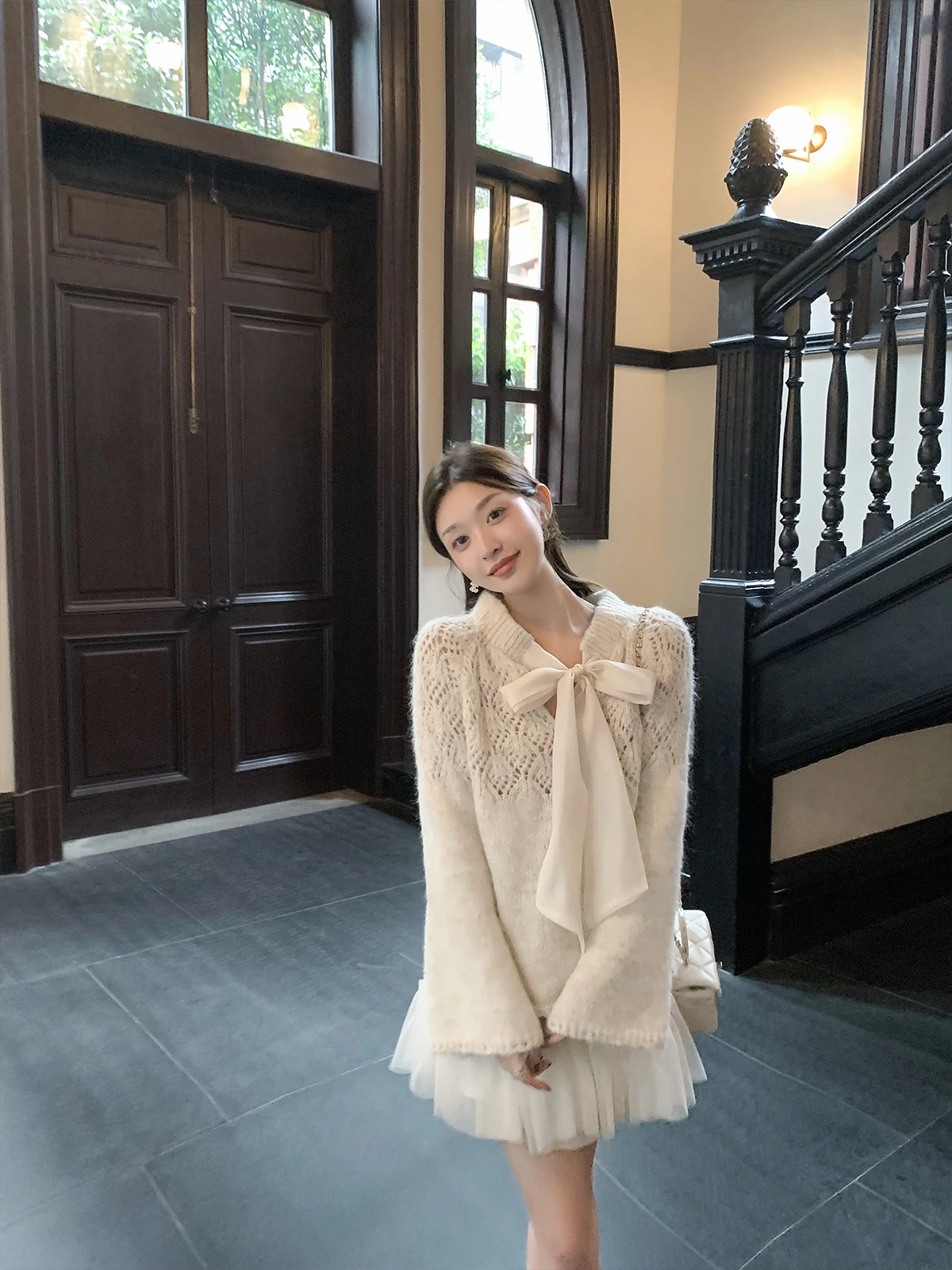 Cchen тщательный узел, ажурный дизайн, вязаный свитер, женский модный осенний новый топ, круглый топ
Cchen тщательный узел, ажурный дизайн, вязаный свитер, женский модный осенний новый топ, круглый топ