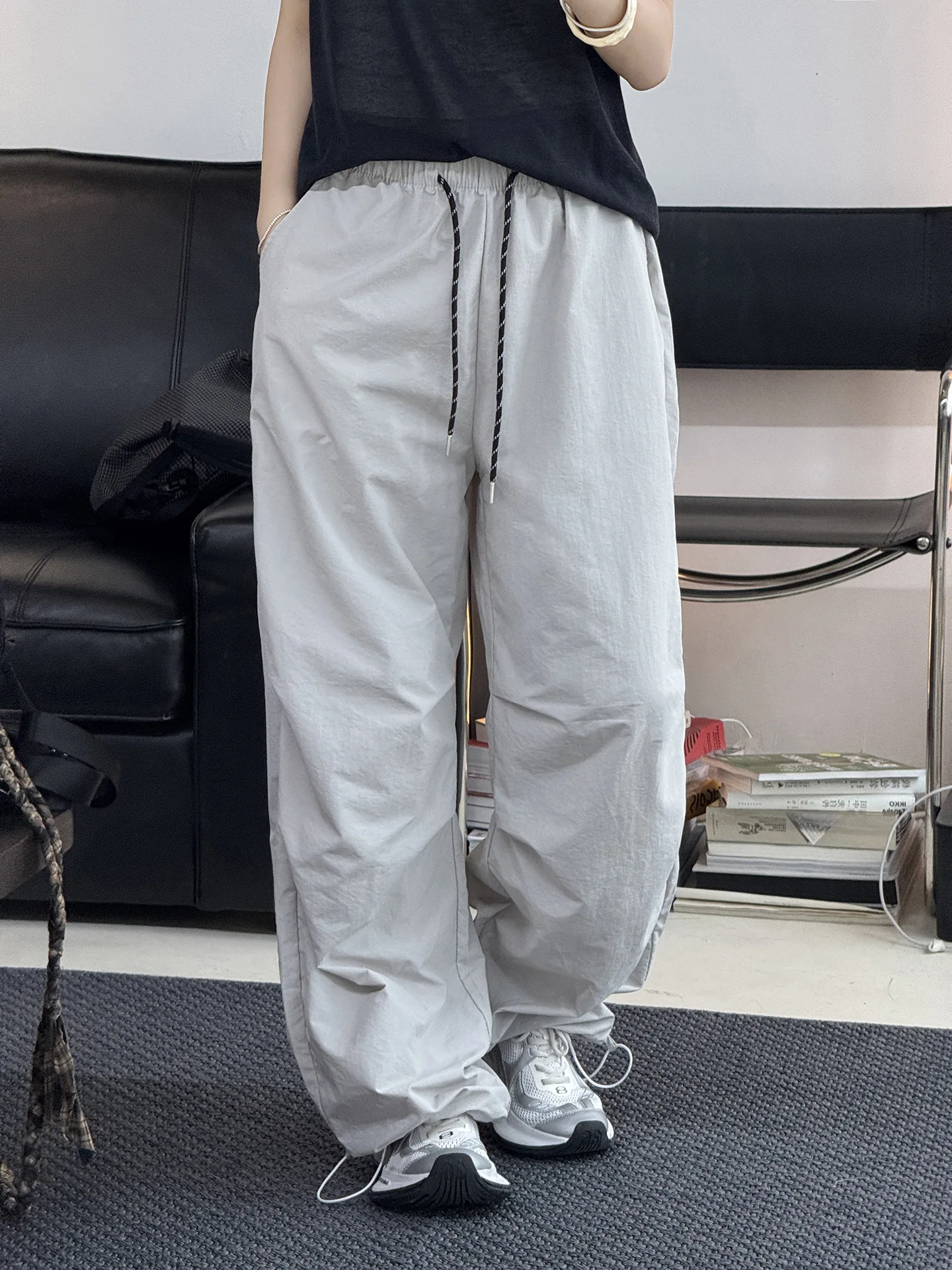 Spring and summer women's casual solid color high waist loose wide leg pants
Spring and summer women's casual solid color high waist loose wide leg pants