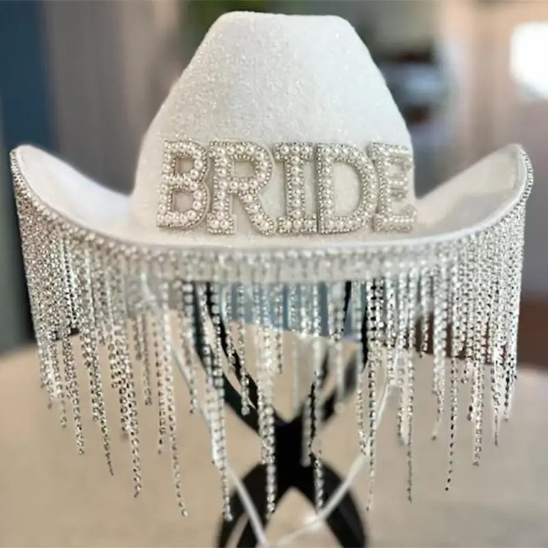 M6CD Cowgirl Hat Shining Fringe Hat Western Hat Elegant Tassels Modern Hat Photo Props Glinting Crystal Fringe for Stage
M6CD Cowgirl Hat Shining Fringe Hat Western Hat Elegant Tassels Modern Hat Photo Props Glinting Crystal Fringe for Stage