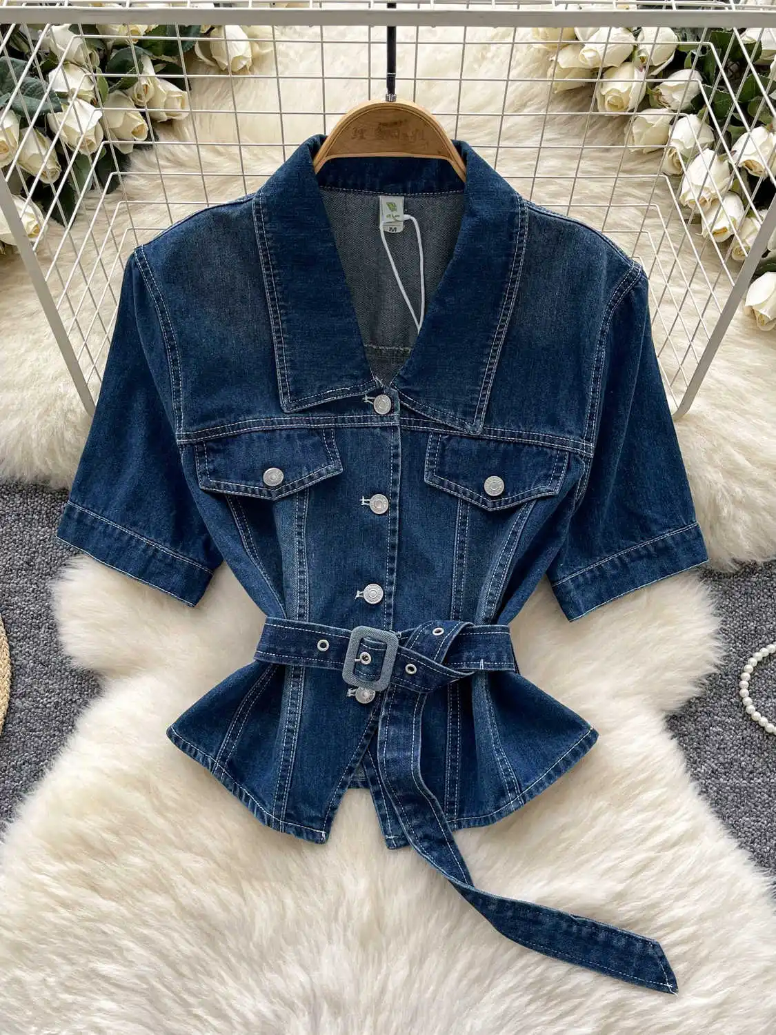 Summer Vintage Women's Denim Shirt All Match Soild Color Single Breast Short Sleeves Korean Style Daily Commuting Tops
Summer Vintage Women's Denim Shirt All Match Soild Color Single Breast Short Sleeves Korean Style Daily Commuting Tops