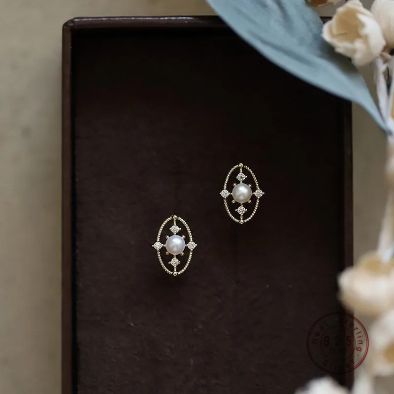 HI MAN 925 Sterling Silver French Cutout Oval Pearl Stud Earrings Women Elegant Court Vintage Jewelry Accessories
HI MAN 925 Sterling Silver French Cutout Oval Pearl Stud Earrings Women Elegant Court Vintage Jewelry Accessories