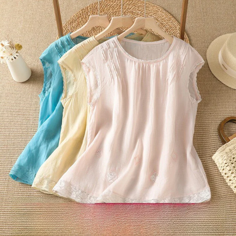 Lightweight Cotton Linen Pure Color Embroidered Hollow out round Neck T-Shirt for Women Casual Loose Fit Summer Top
Lightweight Cotton Linen Pure Color Embroidered Hollow out round Neck T-Shirt for Women Casual Loose Fit Summer Top