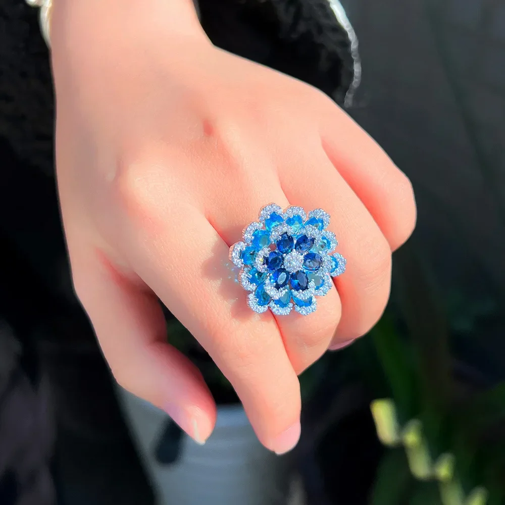 Shiny Blue Cubic Zirconia Large Flower Shape Finger Rings for Women Fashion Engagement Party Jewelry Gifts J-6201-Blue
Shiny Blue Cubic Zirconia Large Flower Shape Finger Rings for Women Fashion Engagement Party Jewelry Gifts J-6201-Blue
