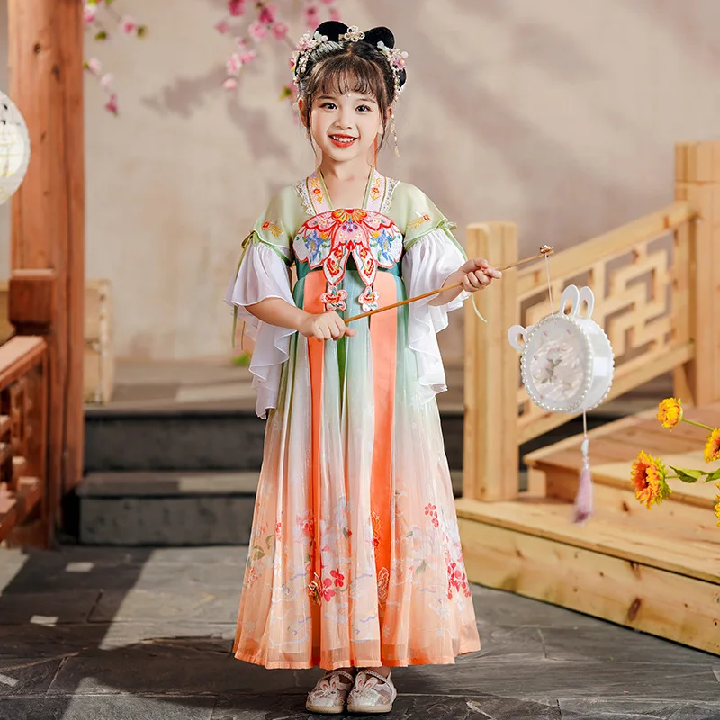 Hanfu Princess Girl Dress Tang Suit 2022 Summer Fashion Chinese Style V-Neck Flare Sleeve Embroidery Patchwork Ancient Costume
Hanfu Princess Girl Dress Tang Suit 2022 Summer Fashion Chinese Style V-Neck Flare Sleeve Embroidery Patchwork Ancient Costume