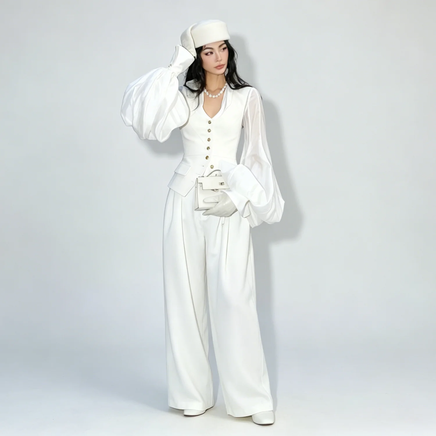 LIMO Vintage White Buttoned Vest Top with Sheer Puff Sleeve Blouse for Women
LIMO Vintage White Buttoned Vest Top with Sheer Puff Sleeve Blouse for Women