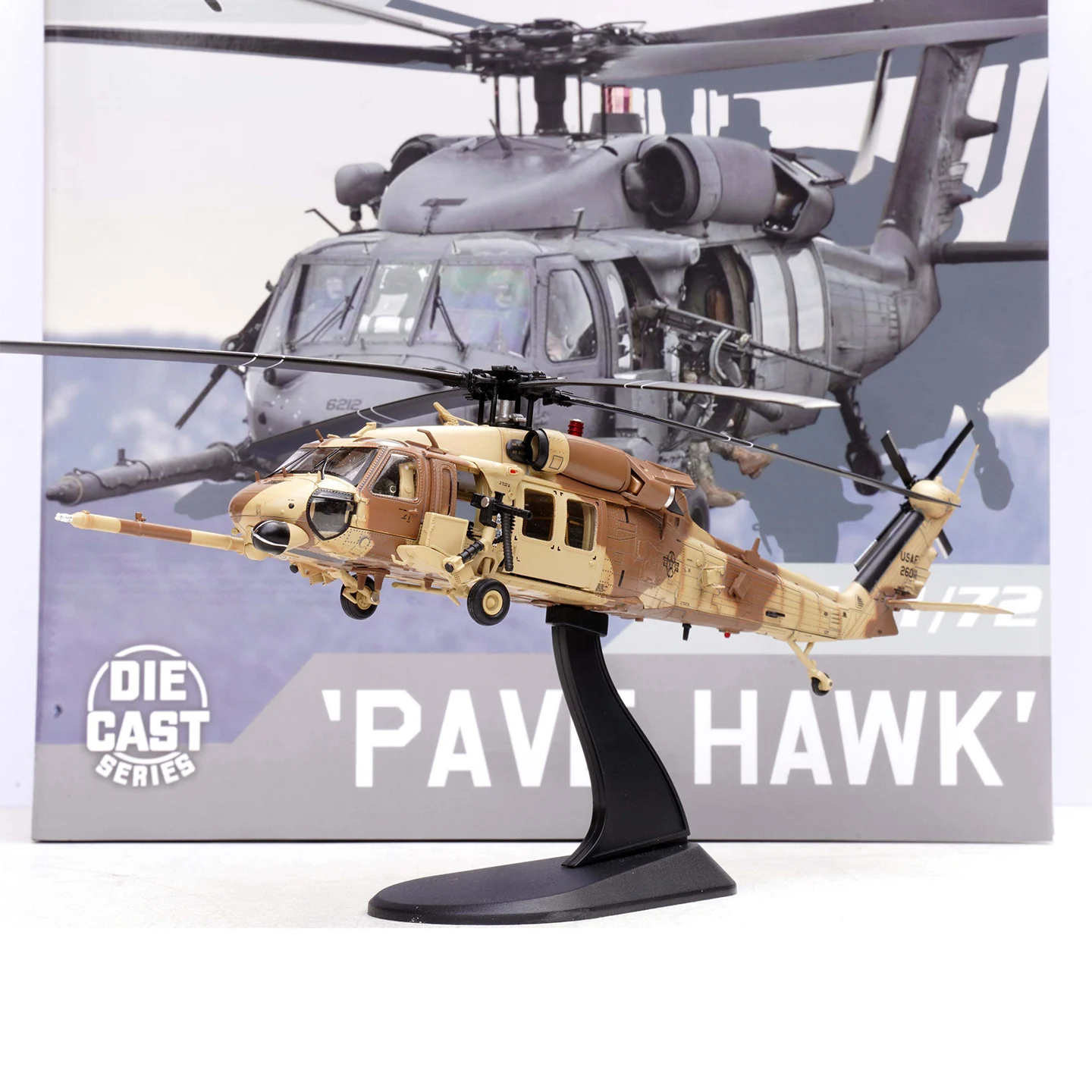 Модель вертолета MH-60G США, 72 P14058PD, 55-я эскадрилья специального назначения (SOS), 1991 г., статическая модель из сплава.
Модель вертолета MH-60G США, 72 P14058PD, 55-я эскадрилья специального назначения (SOS), 1991 г., статическая модель из сплава.
