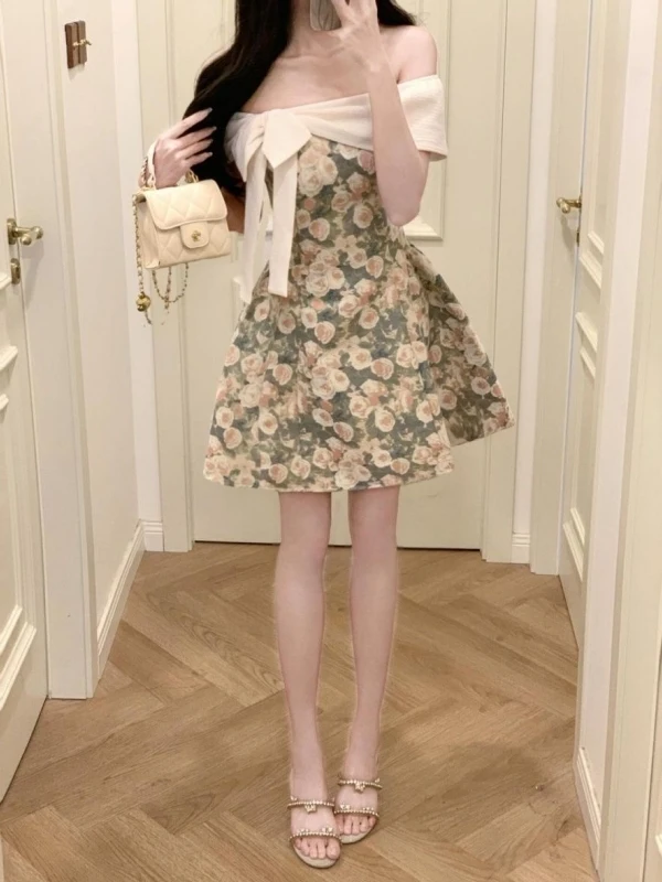 Платье Sweet Princess с одним открытым плечом, в стиле ретро, с цветочным принтом в технике масляной живописи, с завязками на талии, приталенное, А-силуэт, для женщин
Платье Sweet Princess с одним открытым плечом, в стиле ретро, с цветочным принтом в технике масляной живописи, с завязками на талии, приталенное, А-силуэт, для женщин