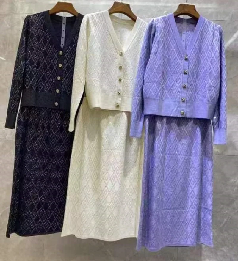 Top Quality New Sweater Suits 2023 Autumn Winter Designer Fashion Skirt Suit Women Knitted Cardigan Coat+Purple Black Knit Skirt
Top Quality New Sweater Suits 2023 Autumn Winter Designer Fashion Skirt Suit Women Knitted Cardigan Coat+Purple Black Knit Skirt