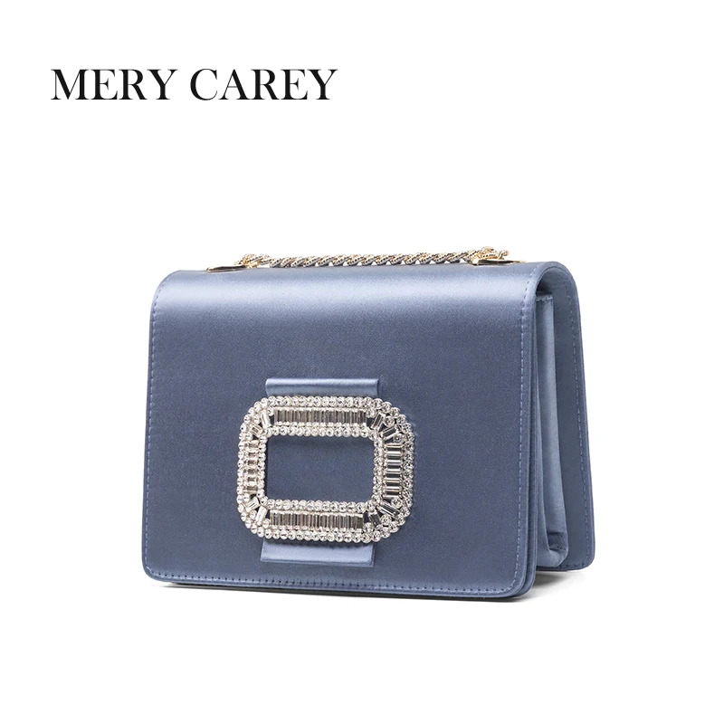 2025 New square buckle silk women's bag single shoulder crossbody dinner bag Luxury fashion Party small square bag Women Purse
2025 New square buckle silk women's bag single shoulder crossbody dinner bag Luxury fashion Party small square bag Women Purse