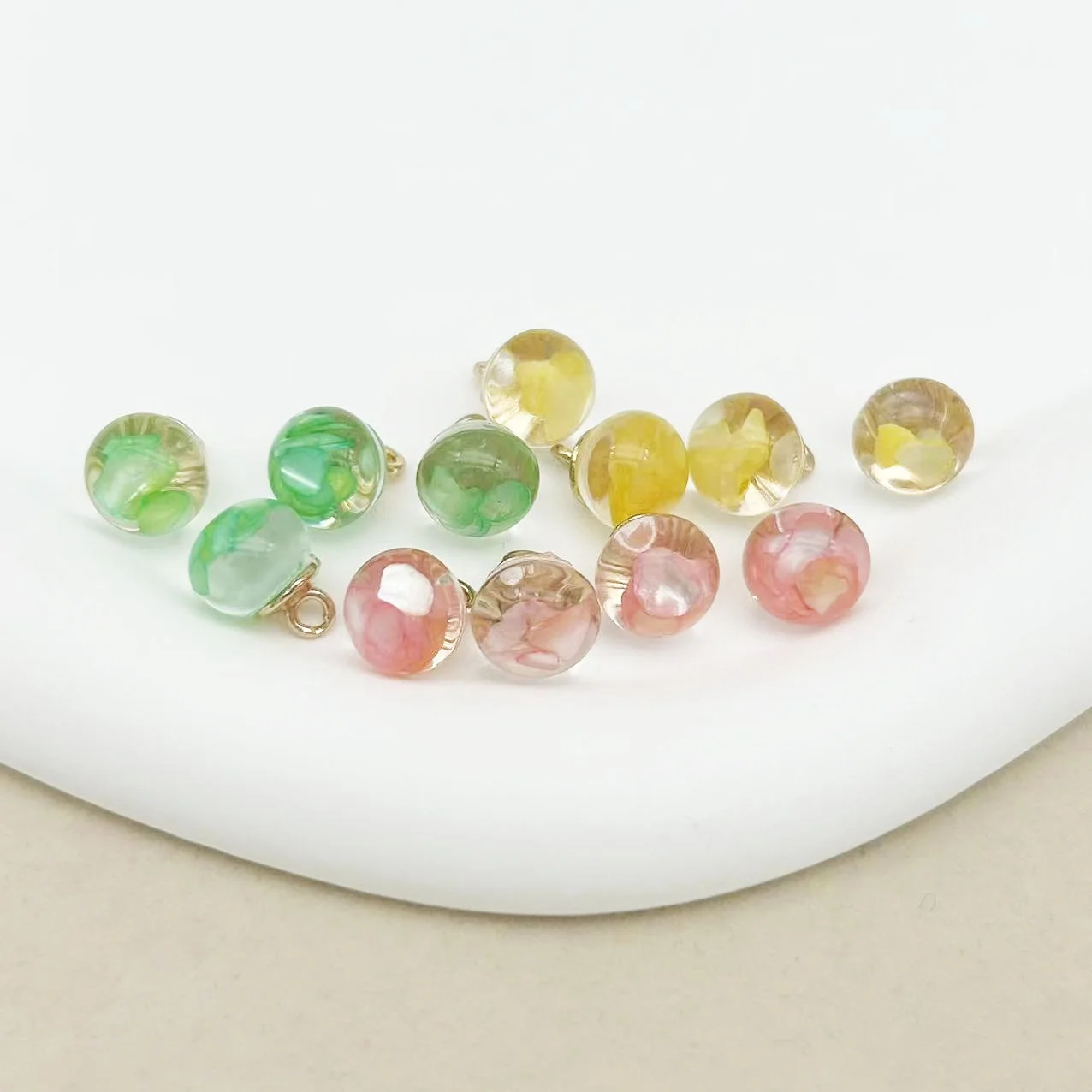 10 шт., декоративные пуговицы с блестками 
10 шт., декоративные пуговицы с блестками