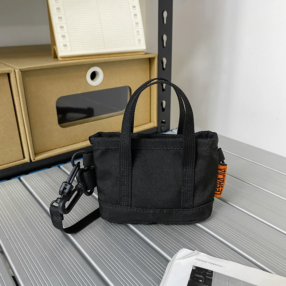 Solid Color Unisex Shoulder Bag Women Coin Purse Zipper Nylon Shopping Bag Female Tote Handbag for Daily Traveling
Solid Color Unisex Shoulder Bag Women Coin Purse Zipper Nylon Shopping Bag Female Tote Handbag for Daily Traveling