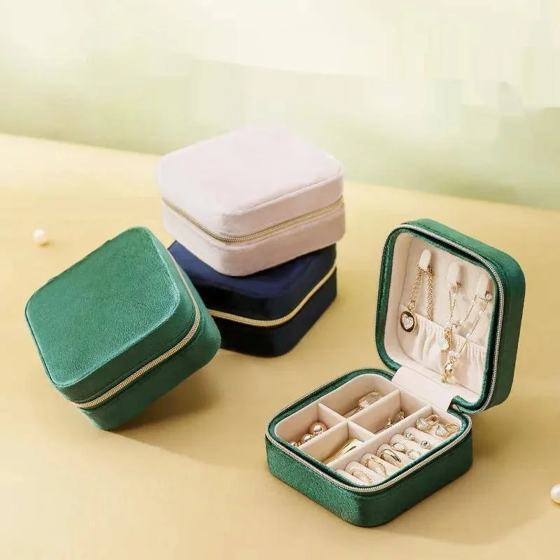 Travel Velvet Jewelry Box Mini Gifts Case for Women Girls Small Portable Organizer Boxes for Rings Earrings Necklaces Bracelets
Travel Velvet Jewelry Box Mini Gifts Case for Women Girls Small Portable Organizer Boxes for Rings Earrings Necklaces Bracelets