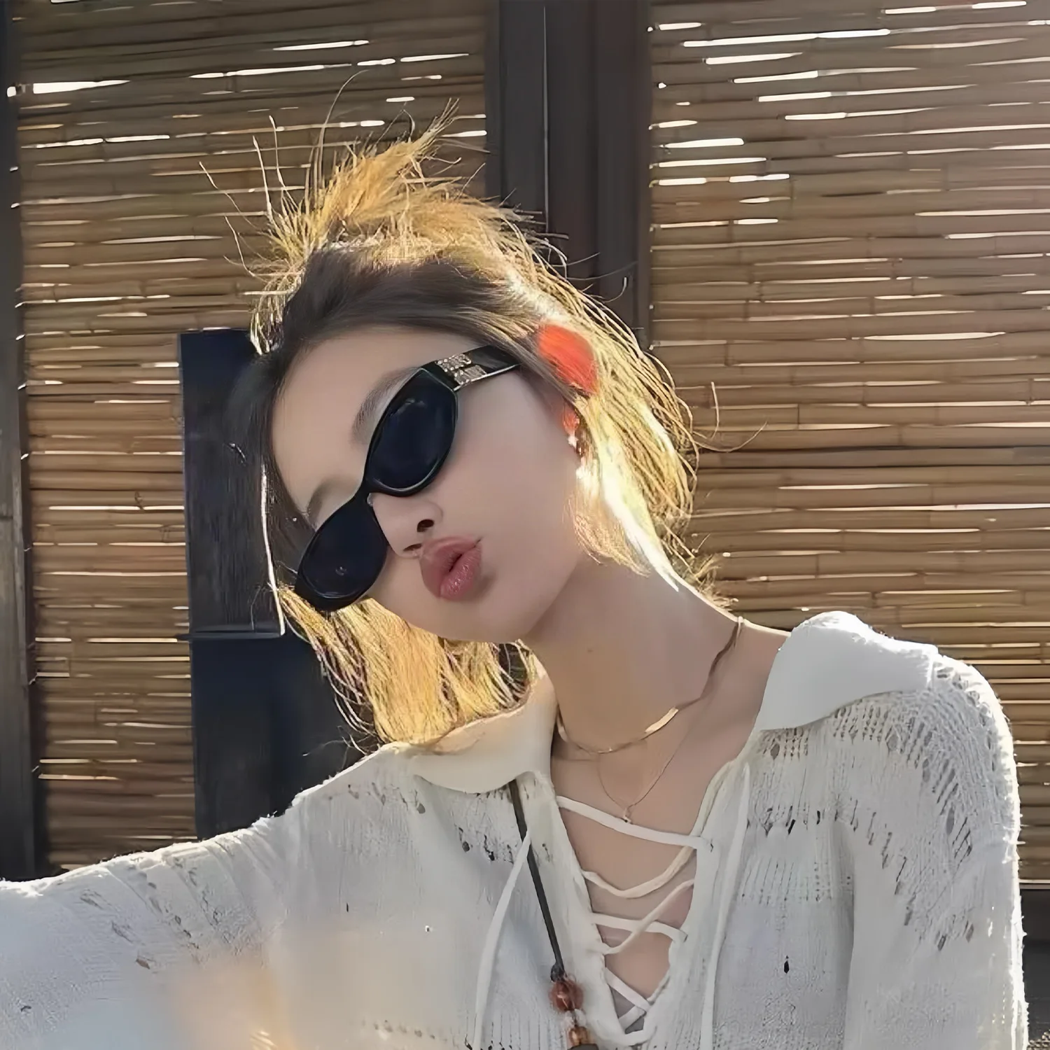 Miu Sunglasses, MLU Light Boat Glasses Factory, Xiaohongshu Same Style Cat Eyes, European and American Retro Cat Eyes
Miu Sunglasses, MLU Light Boat Glasses Factory, Xiaohongshu Same Style Cat Eyes, European and American Retro Cat Eyes