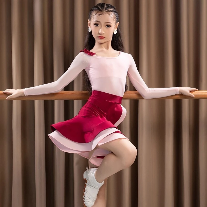 customized children's girls Latin ballroom dance costume competition professional practice performance jumpsuit fringe dress
customized children's girls Latin ballroom dance costume competition professional practice performance jumpsuit fringe dress