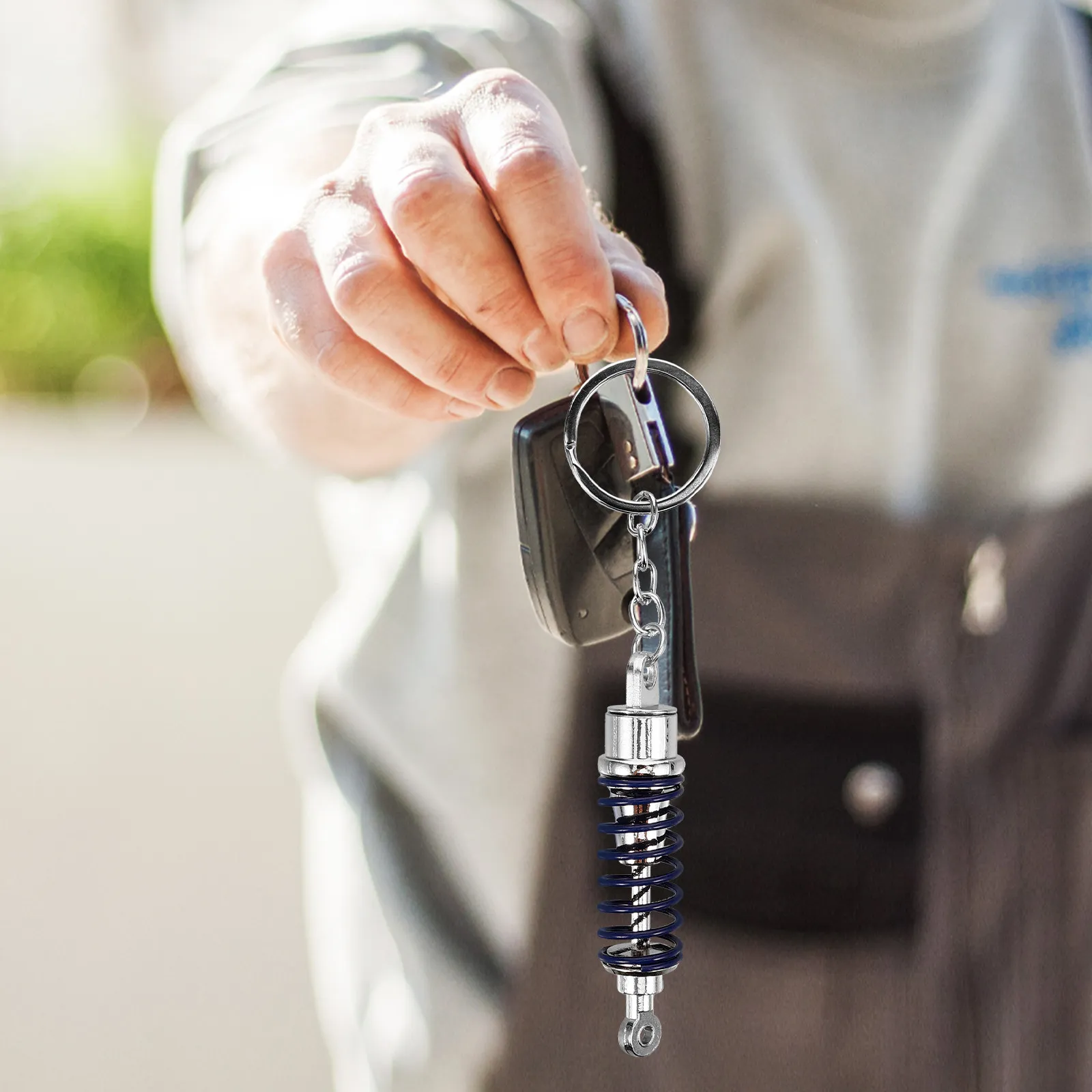 Shocks Absorber Keychain for Car Zinc Alloy Vehicle Shock Absorber Spring Tension Design Compact Easy Install Automotive
Shocks Absorber Keychain for Car Zinc Alloy Vehicle Shock Absorber Spring Tension Design Compact Easy Install Automotive