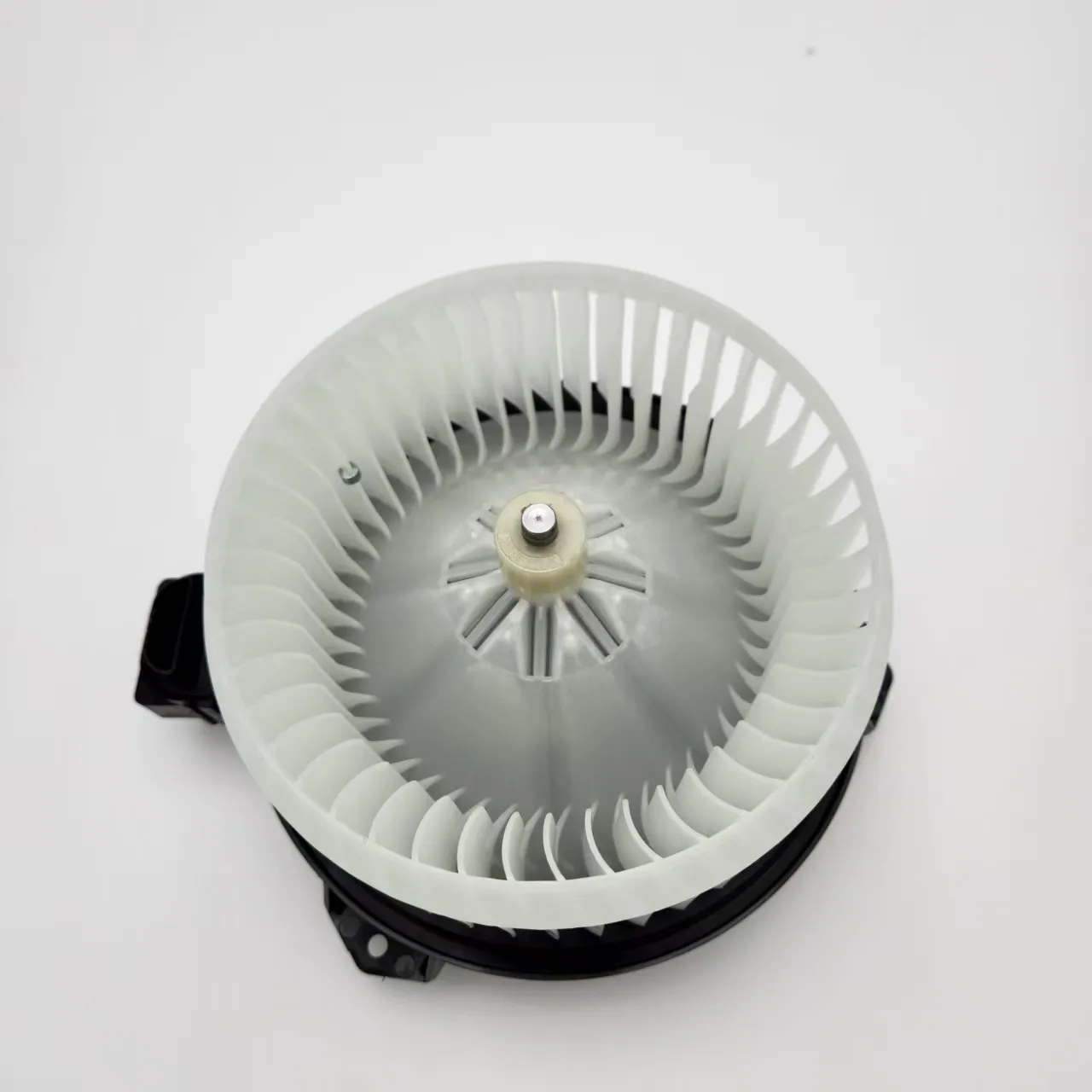 Suitable for Ford Mendeo V, Sirius Cu1/2, Crosstourer Tf1/3, Ford Edge Left-Hand Drive Blower Motor Oe: Ay272700-6220 Dg9H19846Aa Dg9Z19805B Dg9H19846Ab 87419
Suitable for Ford Mendeo V, Sirius Cu1/2, Crosstourer Tf1/3, Ford Edge Left-Hand Drive Blower Motor Oe: Ay272700-6220 Dg9H19846Aa Dg9Z19805B Dg9H19846Ab 87419
