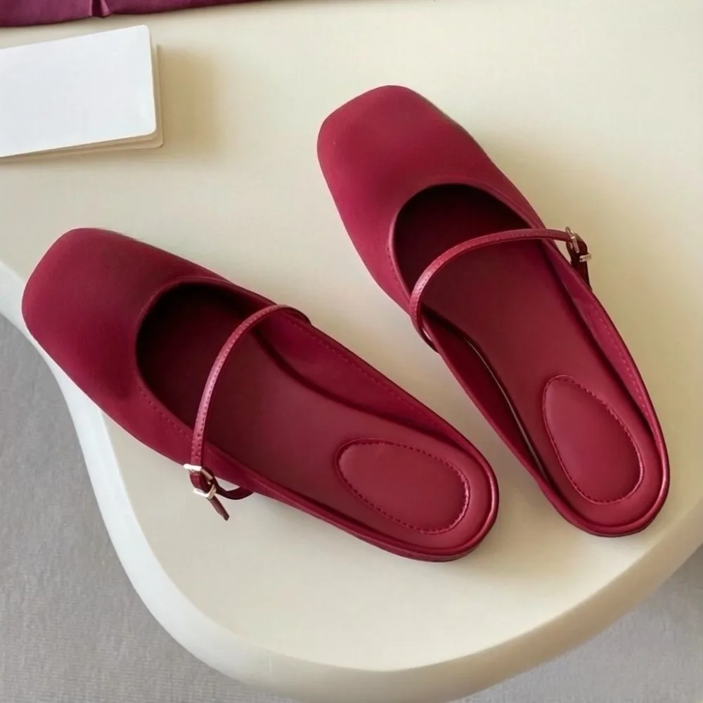2026 Spring Summer New Women's Genuine Leather Mocassin Slides Single Strap Clog Design All-Matching Old Money Aesthetic Stealth Wealth Equestrian Hardware Bouclé Texture Non-Slip Sole for Women Girls Office Work Daily Errands Outfit Streetwear Essential
2026 Spring Summer New Women's Genuine Leather Mocassin Slides Single Strap Clog Design All-Matching Old Money Aesthetic Stealth Wealth Equestrian Hardware Bouclé Texture Non-Slip Sole for Women Girls Office Work Daily Errands Outfit Streetwear Essential