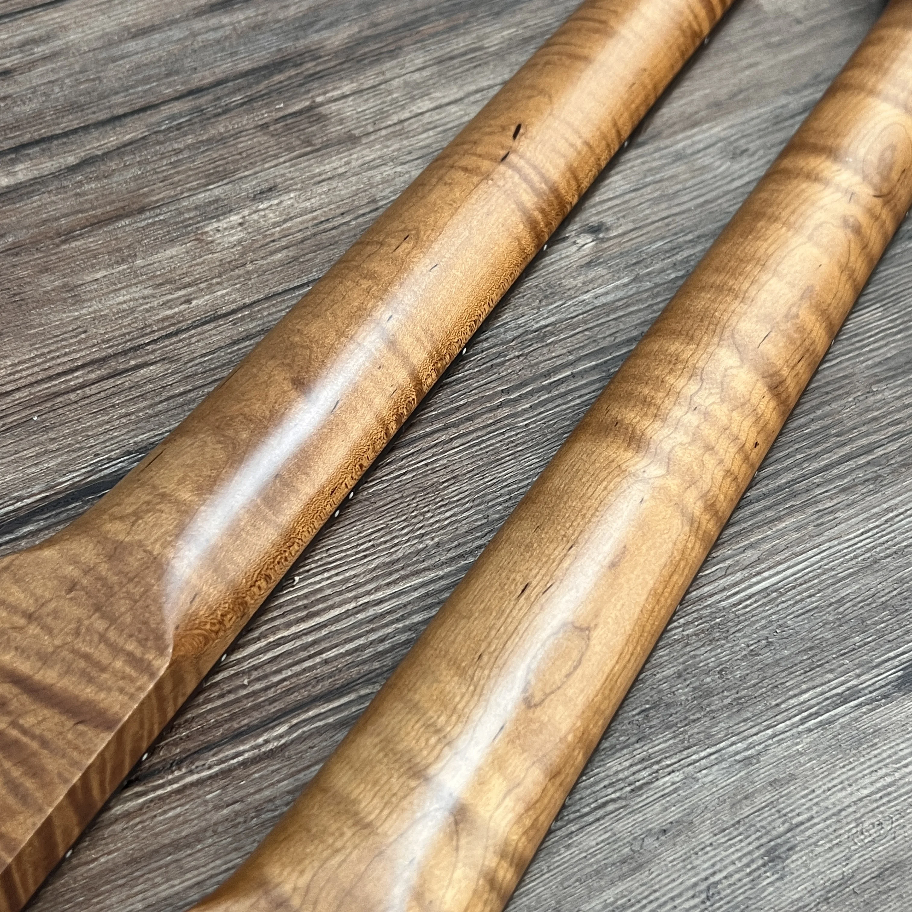 Flame Tiger Maple ST Style Guitar Neck Rosewood Fretboard 9.5" Radius 22 Frets 25.5"(648mm) Scale Stainless Steel Frets DIY Upgr
Flame Tiger Maple ST Style Guitar Neck Rosewood Fretboard 9.5" Radius 22 Frets 25.5"(648mm) Scale Stainless Steel Frets DIY Upgr
