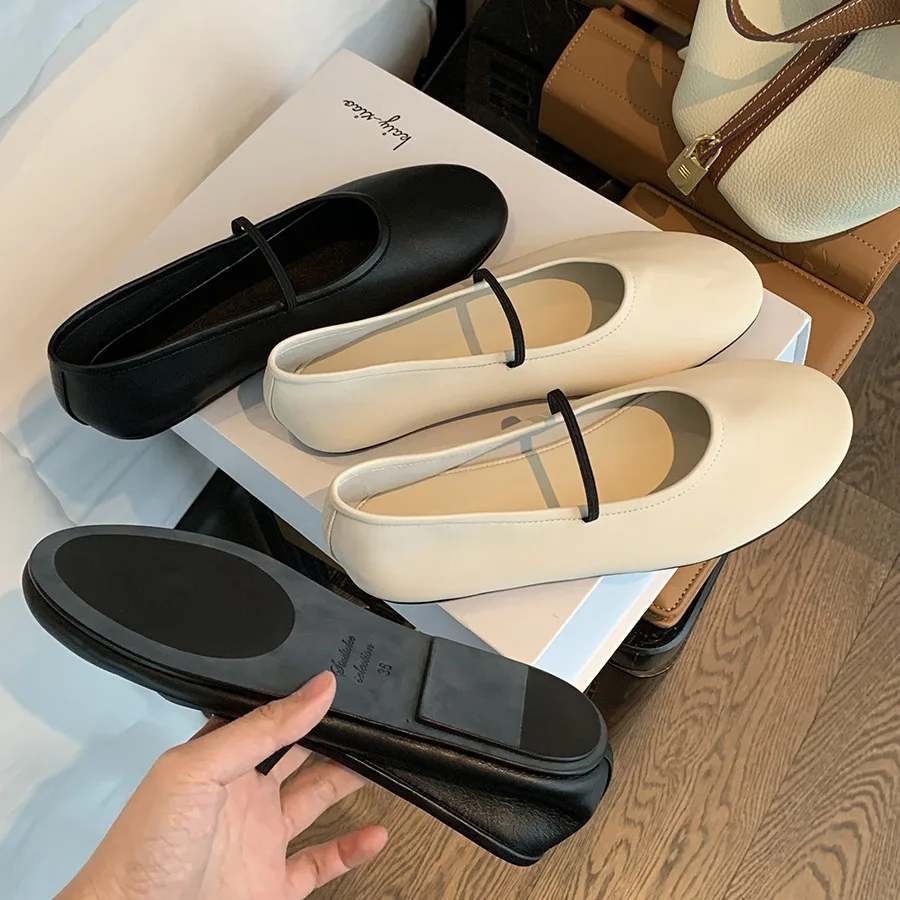 Round toe shallow mouth thin strap flat casual versatile Women's Mary Jane shoes grandma shoes fashionable and simple
Round toe shallow mouth thin strap flat casual versatile Women's Mary Jane shoes grandma shoes fashionable and simple