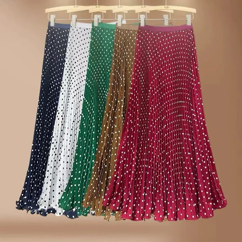 High Waist Polka Dot Long Skirt for Women Elegant Boho Beachwear Big Hem Ruffled Pleated Loose Fit 2025 New Style
High Waist Polka Dot Long Skirt for Women Elegant Boho Beachwear Big Hem Ruffled Pleated Loose Fit 2025 New Style