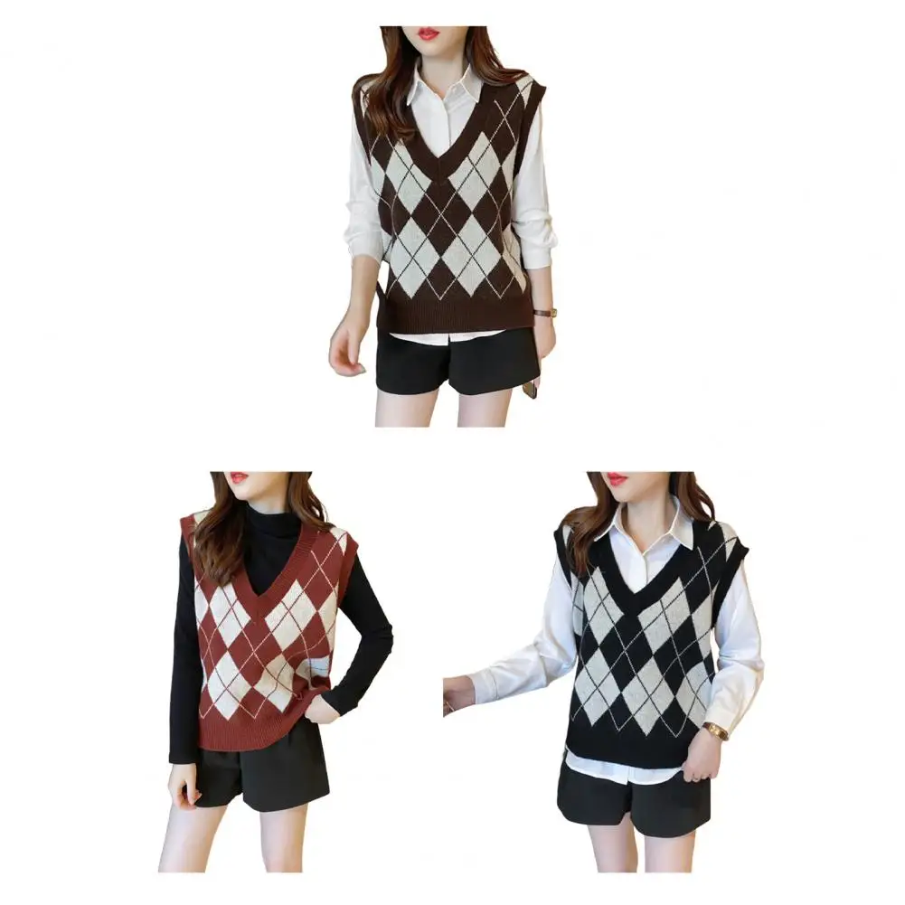 Винтажный вязаный жилет в клетку для женщин, универсальный, уютный, нежный, в стиле преппи, мягкий, с V-образным вырезом, свободный крой, для девушек, уличный стиль, свитер-топ
Винтажный вязаный жилет в клетку для женщин, универсальный, уютный, нежный, в стиле преппи, мягкий, с V-образным вырезом, свободный крой, для девушек, уличный стиль, свитер-топ