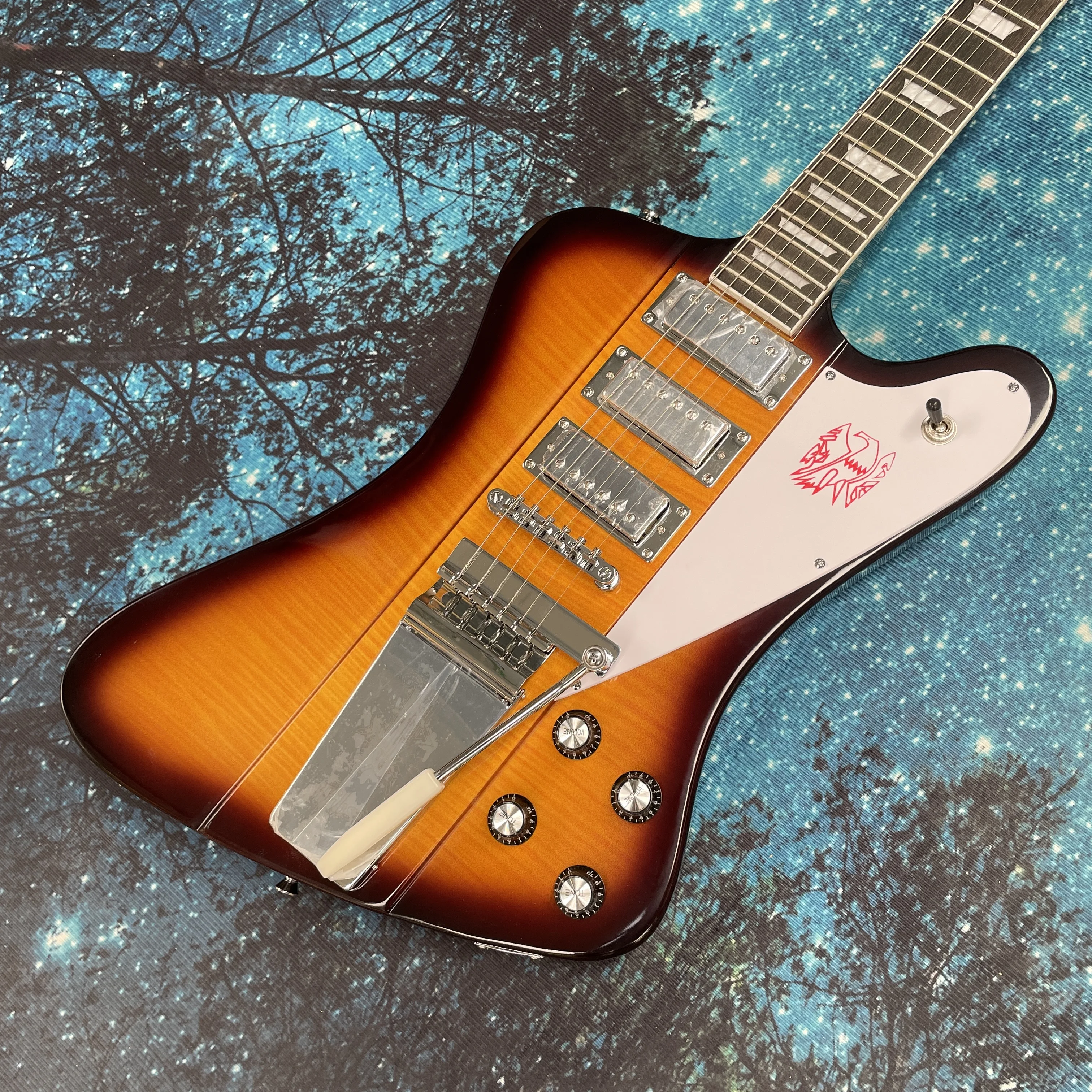 6-String Electric Guitar with Sunset Finish and White Pickguard, Featuring a Distinctive Look for an Advanced Guitar Player
6-String Electric Guitar with Sunset Finish and White Pickguard, Featuring a Distinctive Look for an Advanced Guitar Player