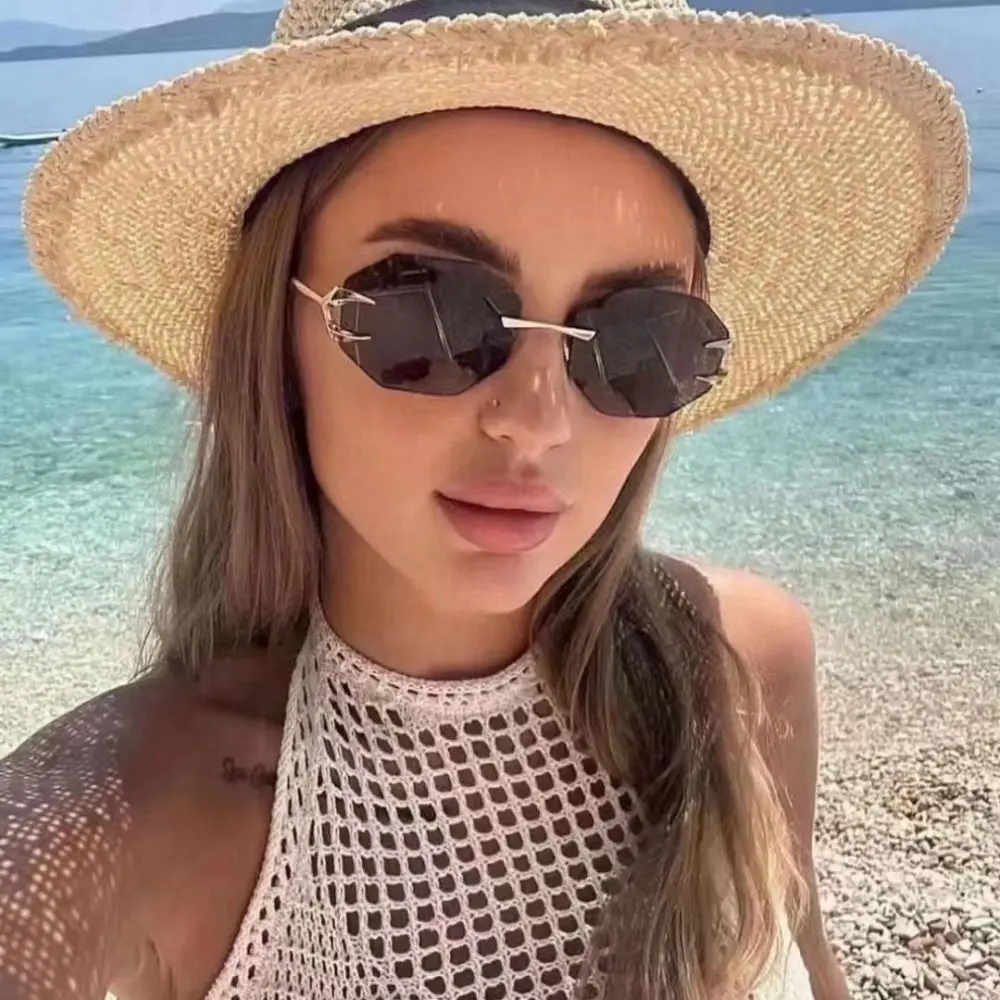 Fashionable Clear Rimless Rectangle Sunglasses Shades Eyewear Travel Outdoor Sunglasses UV400 Party Sunglasses
Fashionable Clear Rimless Rectangle Sunglasses Shades Eyewear Travel Outdoor Sunglasses UV400 Party Sunglasses