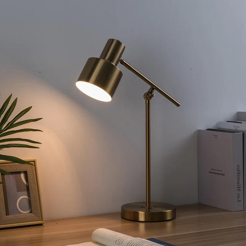 Modern Minimalist Bedroom Bedside Desk Lamp American Luxury Hotel Study Reading Light Iron Decoration Night Table Lamp
Modern Minimalist Bedroom Bedside Desk Lamp American Luxury Hotel Study Reading Light Iron Decoration Night Table Lamp