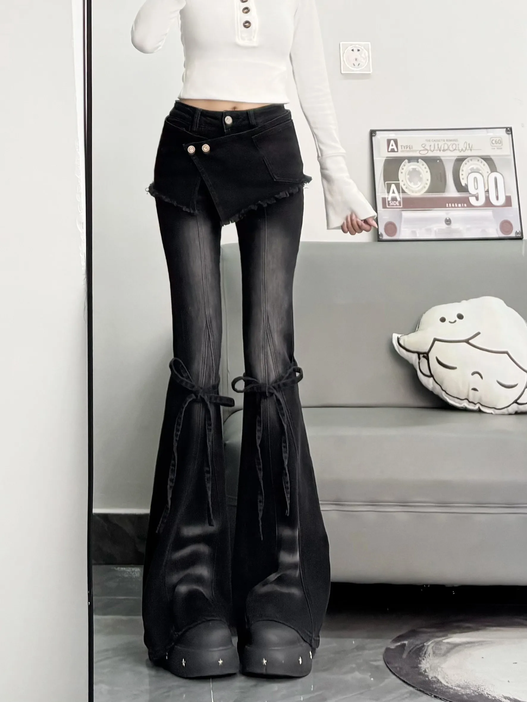 Женские расклешенные джинсы Bla с низкой талией, весна 2026, новая расширенная версия, прямые брюки Bell Bot, повседневные джинсовые брюки
Женские расклешенные джинсы Bla с низкой талией, весна 2026, новая расширенная версия, прямые брюки Bell Bot, повседневные джинсовые брюки