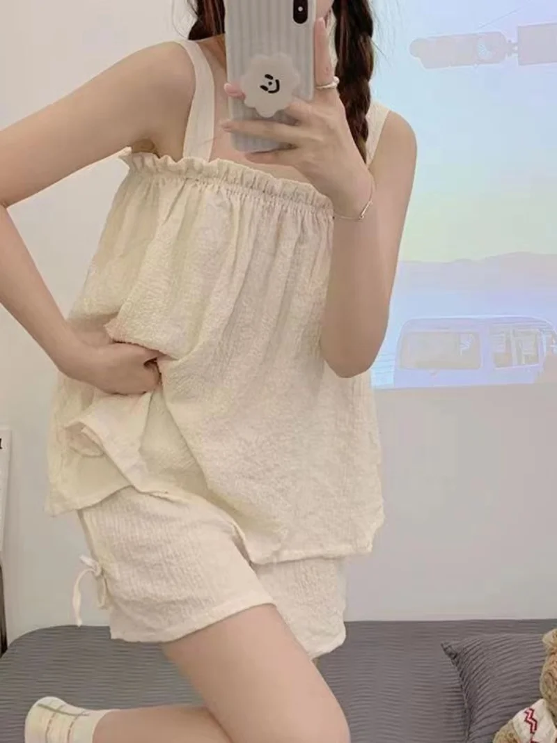 Summer Cotton Gauze Halter Shorts Sleepwear Women's Trendy Two-Piece Set Home Clothes Sweet Cute Style V-Neck Loose Fit Short...
Summer Cotton Gauze Halter Shorts Sleepwear Women's Trendy Two-Piece Set Home Clothes Sweet Cute Style V-Neck Loose Fit Short...