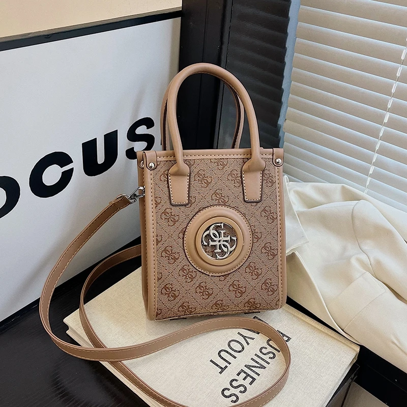 2025 New High - End Small Square Shoulder Handbag - Printed Fashion Design, Commuter - Friendly, Ultra - Versatile Messenger Bag
2025 New High - End Small Square Shoulder Handbag - Printed Fashion Design, Commuter - Friendly, Ultra - Versatile Messenger Bag