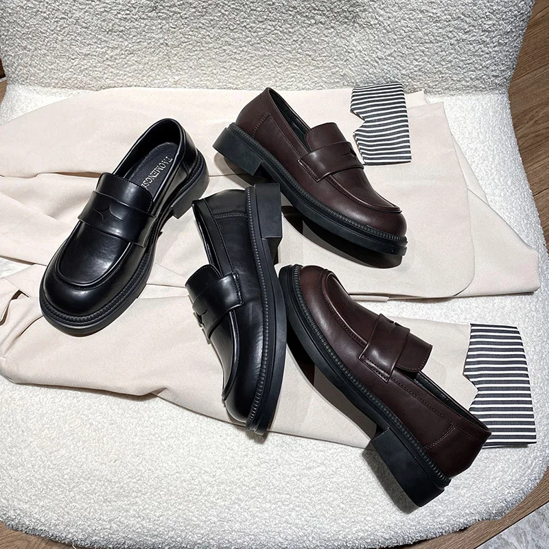 British Style Retro Thick Sole Women's Loafers Round Head Woman's Leather Shoes Platform Comforta Woman's Shoes Zapatos De Mujer
British Style Retro Thick Sole Women's Loafers Round Head Woman's Leather Shoes Platform Comforta Woman's Shoes Zapatos De Mujer
