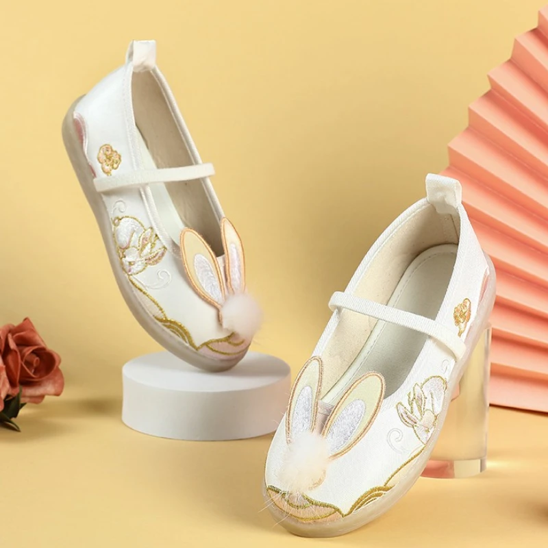 New Kids Ethnic Style Embroidered Shoes Comfort Durable Girl Princess Shoes Fashion Cute Rabbit Child Party Wedding Flat Shoes
New Kids Ethnic Style Embroidered Shoes Comfort Durable Girl Princess Shoes Fashion Cute Rabbit Child Party Wedding Flat Shoes