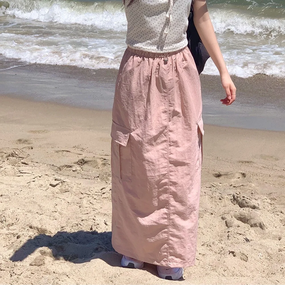 Casual Loose Pleated Work Skirt with Slit High Waist Long Skirt for Women Commute Style Pocket Detail Other Material 100%
Casual Loose Pleated Work Skirt with Slit High Waist Long Skirt for Women Commute Style Pocket Detail Other Material 100%