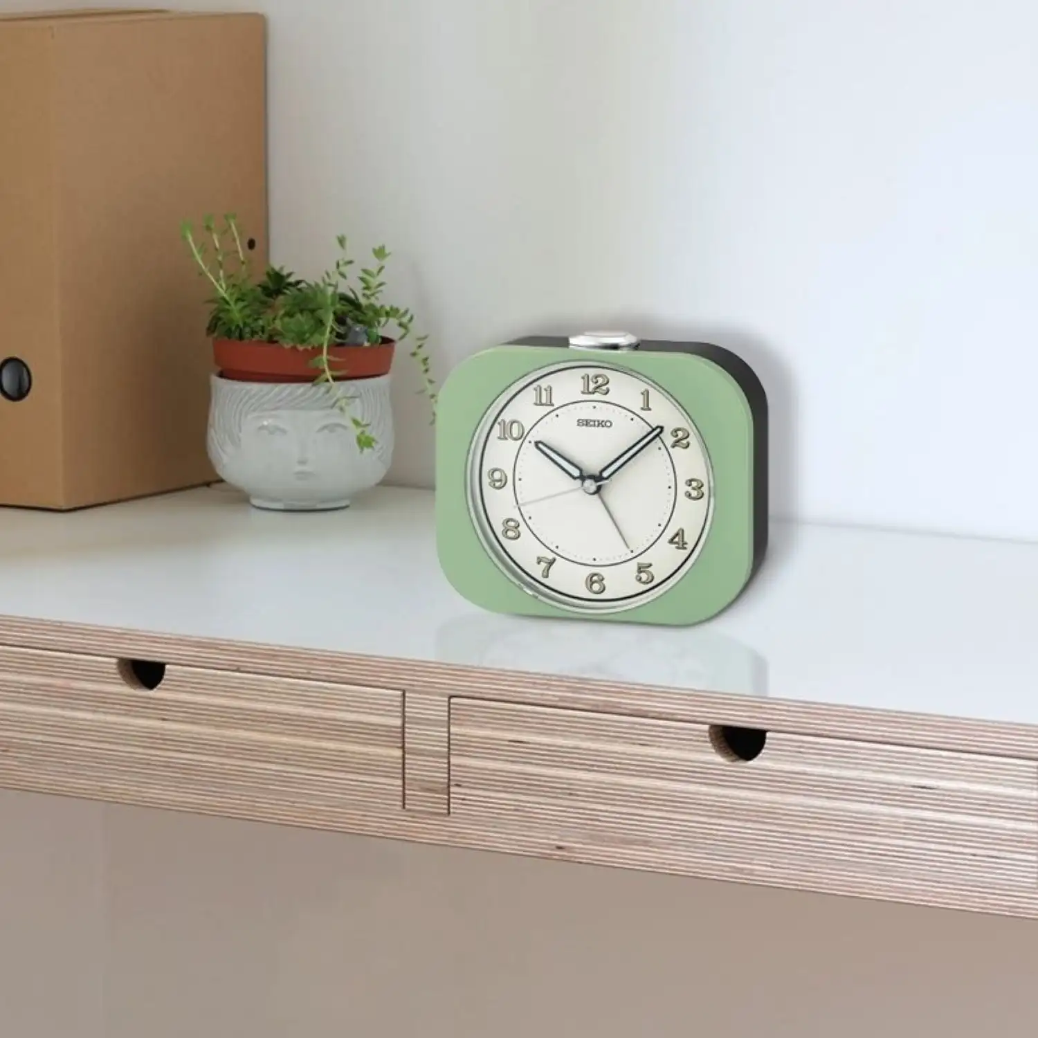 4 英寸 Kyoda Beep Alarm Metallic Green Mid-Century Modern Analog Quartz Desk Clock Qhe195Mlh
4 英寸 Kyoda Beep Alarm Metallic Green Mid-Century Modern Analog Quartz Desk Clock Qhe195Mlh