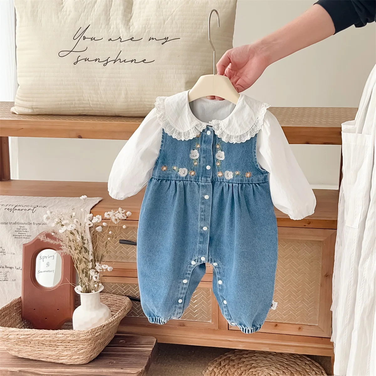 2025 Autumn Newborn Grils 2piece Set 1-3Y Baby Grils Flower Embroidery Jeans Long Sleeved Peter Pan Collar Toddler Grils Top
2025 Autumn Newborn Grils 2piece Set 1-3Y Baby Grils Flower Embroidery Jeans Long Sleeved Peter Pan Collar Toddler Grils Top