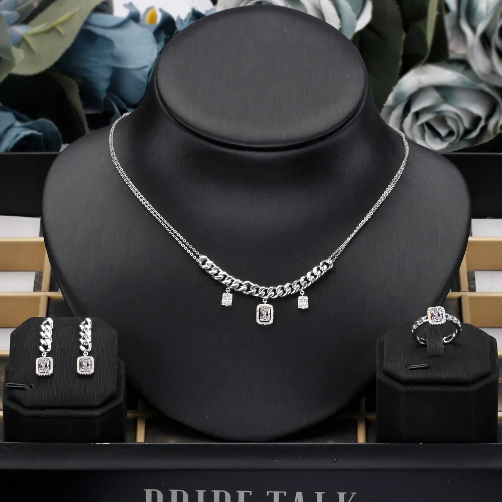Christmas Gifts For New Year 2022 Women's jewelry set Cuba's chain Necklace Earrings Ring Woman Party Weeding Accessories Gift
Christmas Gifts For New Year 2022 Women's jewelry set Cuba's chain Necklace Earrings Ring Woman Party Weeding Accessories Gift