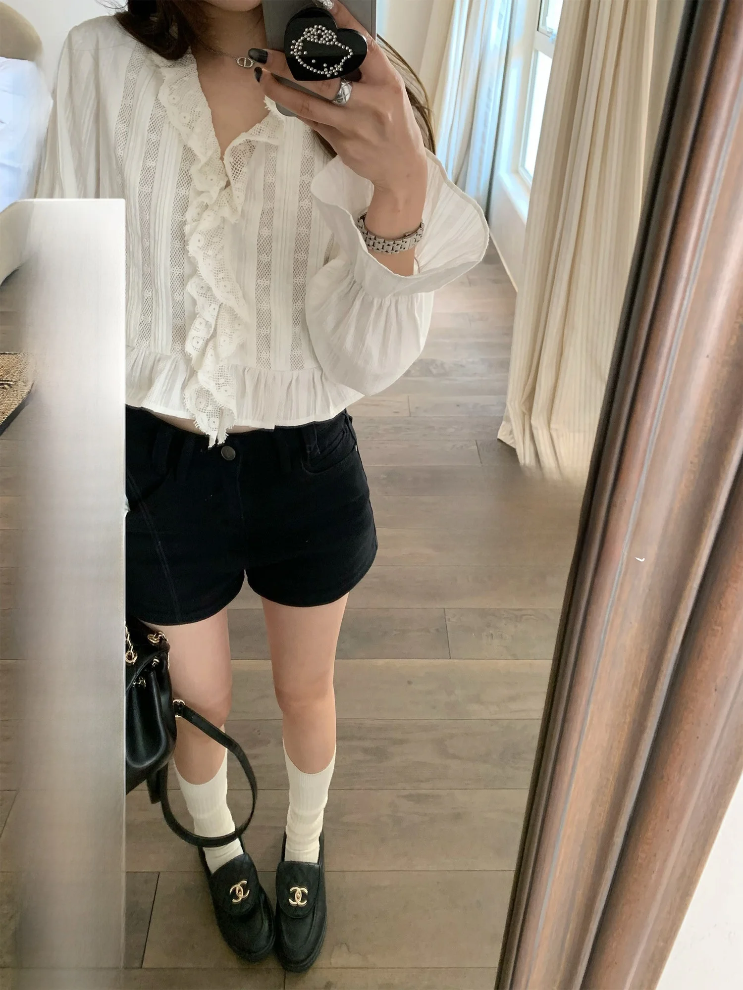 Hhyii Stylish Guide Black Retro High Waist Denim Shorts Women's Korean Slimming Versatile Wide Leg Pants Hot Pants
Hhyii Stylish Guide Black Retro High Waist Denim Shorts Women's Korean Slimming Versatile Wide Leg Pants Hot Pants