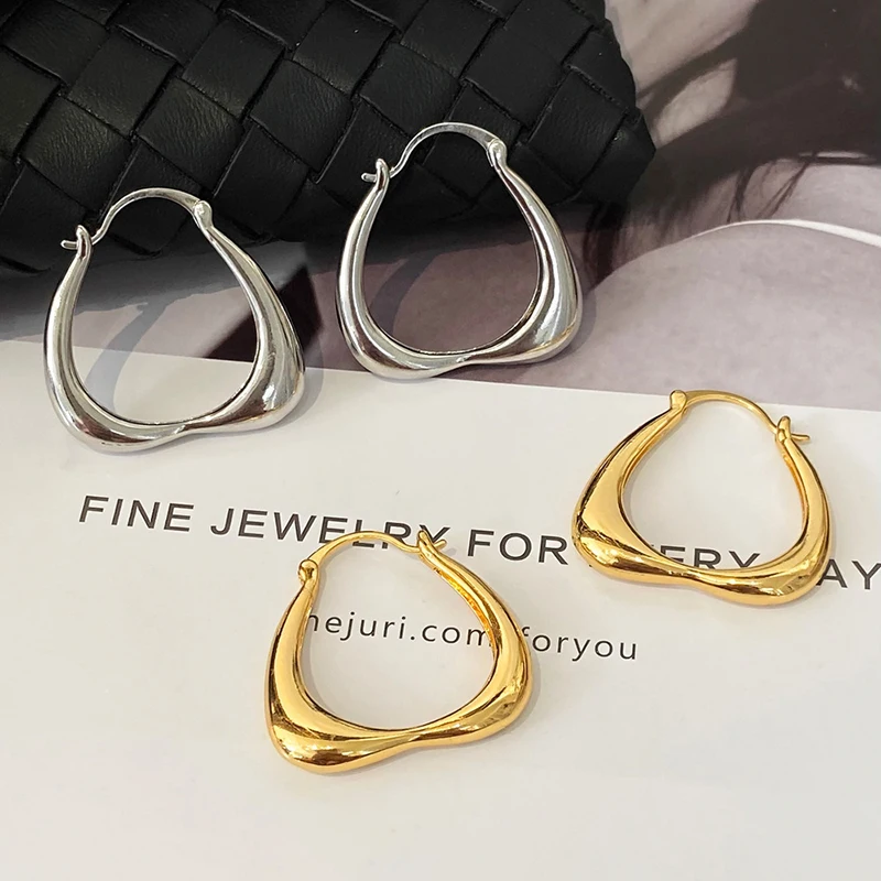 PONYKISS 925 Sterling Silver 18K Gold Hollow Heart Hoop Earrings for Women Minimalist Fine Jewelry Trendy Sweet Cool Accessories
PONYKISS 925 Sterling Silver 18K Gold Hollow Heart Hoop Earrings for Women Minimalist Fine Jewelry Trendy Sweet Cool Accessories