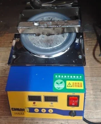 1pc CM-250S Lead-free Double Digital Solder Pot - Soldering/Desoldering Bath, 250×160×45mm, 1800W Industrial Welding Tool
1pc CM-250S Lead-free Double Digital Solder Pot - Soldering/Desoldering Bath, 250×160×45mm, 1800W Industrial Welding Tool