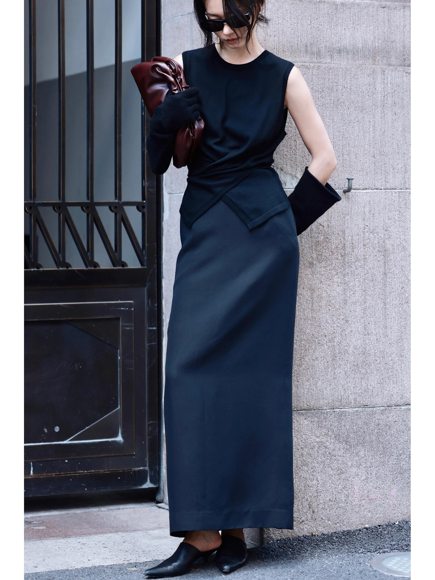 Женская прямая юбка FANNIU Early Spring Heavyweight 60 из шелковой шерсти с разрезом, средней посадки, H-образного силуэта, на молнии
Женская прямая юбка FANNIU Early Spring Heavyweight 60 из шелковой шерсти с разрезом, средней посадки, H-образного силуэта, на молнии