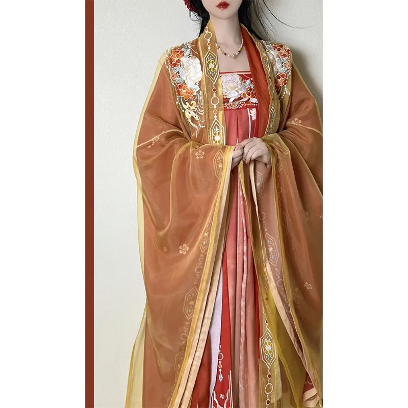 Tang-made chest-length skirt embroidered large-sleeved shirt, national style, Tang style suit, spring and summer.
Tang-made chest-length skirt embroidered large-sleeved shirt, national style, Tang style suit, spring and summer.
