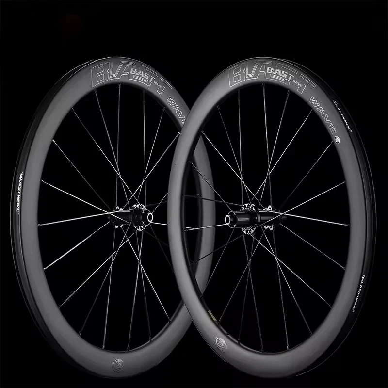 Комплект колес из углеродного волокна, Лидер продаж, V-тормоз 700C, 30/40/50 мм, легкосплавные колеса для шоссейного велосипеда, алюминиевая велосипедная колесная пара Bmx
Комплект колес из углеродного волокна, Лидер продаж, V-тормоз 700C, 30/40/50 мм, легкосплавные колеса для шоссейного велосипеда, алюминиевая велосипедная колесная пара Bmx