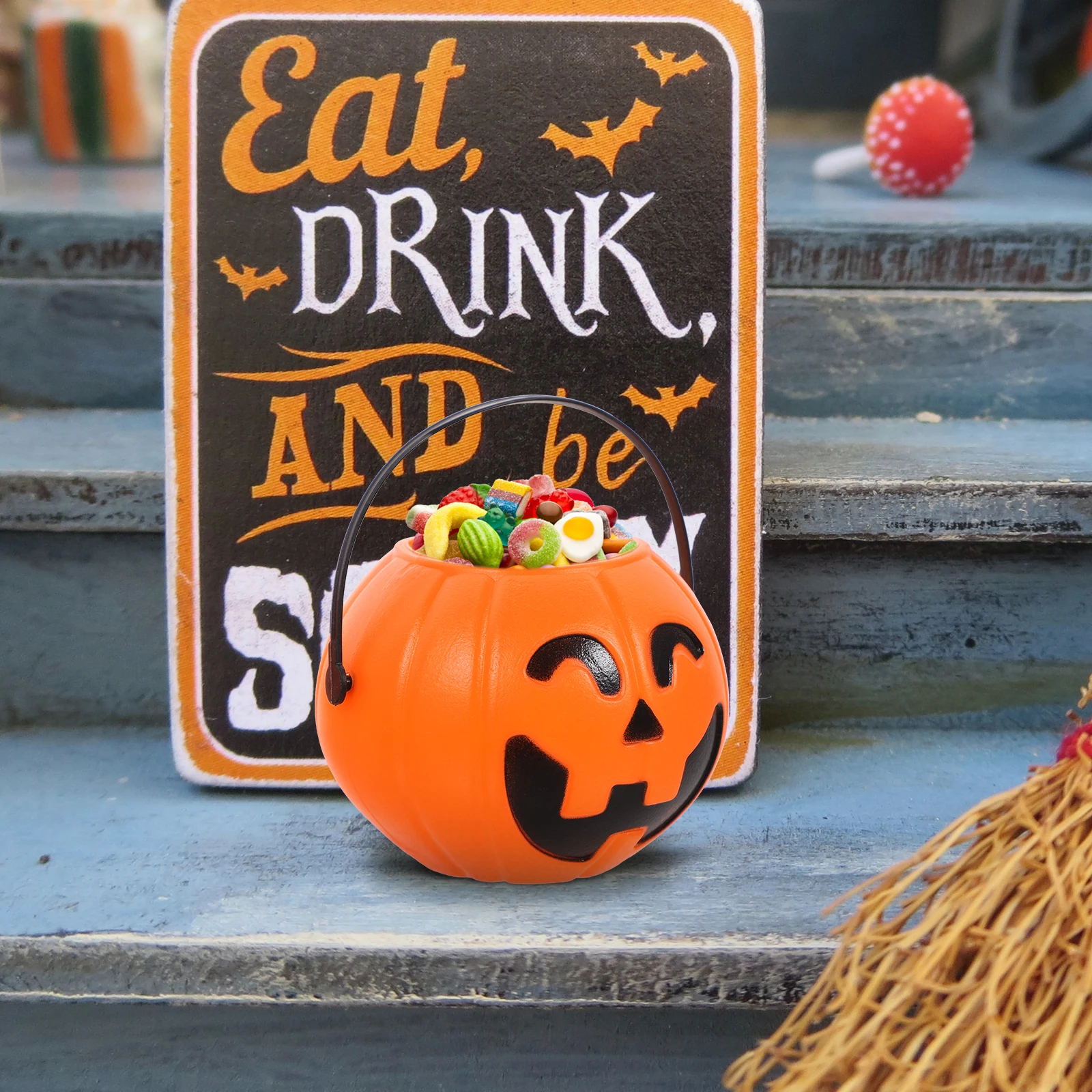 2pcs 17Cm Halloween Pumpkin Bucket With Handle Candy Holder For Trick Or Treat Party Decoration Black Face Features
2pcs 17Cm Halloween Pumpkin Bucket With Handle Candy Holder For Trick Or Treat Party Decoration Black Face Features