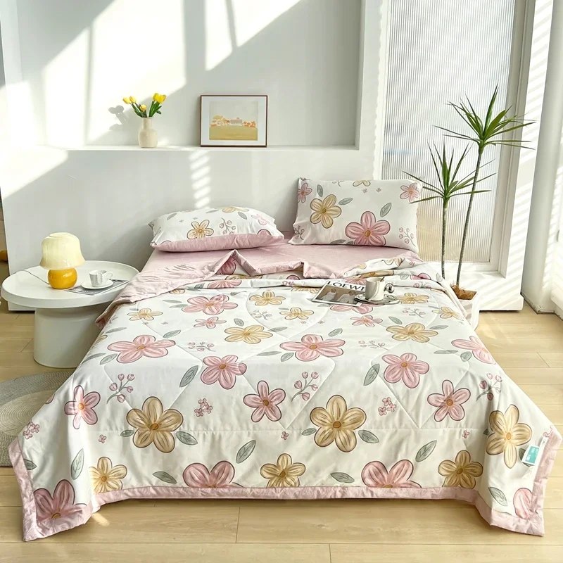 Natural Flowers Plants Pattern Summer Quilt Soft Breathable Cotton Fabric Comforter Boys Girls Bedroom Decor Machine Washable
Natural Flowers Plants Pattern Summer Quilt Soft Breathable Cotton Fabric Comforter Boys Girls Bedroom Decor Machine Washable
