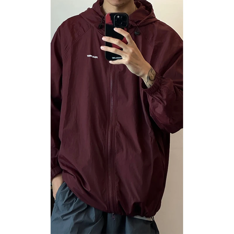 Мужская летняя новинка LH Store: легкая повседневная ветровка с капюшоном, модная верхняя одежда из полиэфирного волокна, UPF50+
Мужская летняя новинка LH Store: легкая повседневная ветровка с капюшоном, модная верхняя одежда из полиэфирного волокна, UPF50+