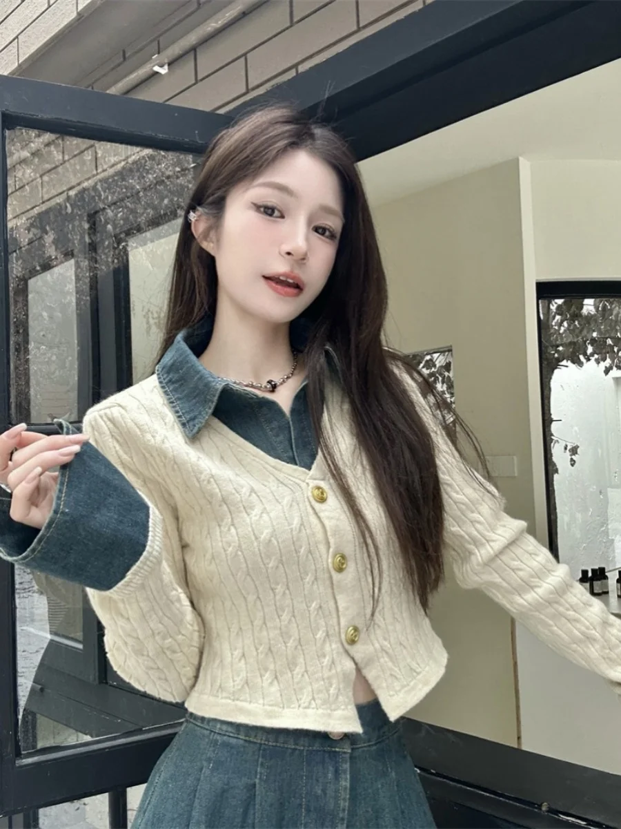 2024 New Faion Thiened Denim ort Knitted Sweater Jaet Loose Open Cardigan Korean Sle Casual Wear for Young Women
2024 New Faion Thiened Denim ort Knitted Sweater Jaet Loose Open Cardigan Korean Sle Casual Wear for Young Women