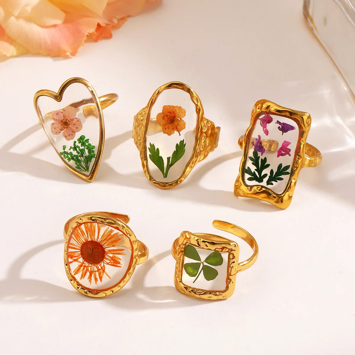 New Trendy Stainless Steel Forever Flower Rings for Women 18k Gold Color Plated Unique Hip-hop Sunflower Ring Fashion Jewelry
New Trendy Stainless Steel Forever Flower Rings for Women 18k Gold Color Plated Unique Hip-hop Sunflower Ring Fashion Jewelry